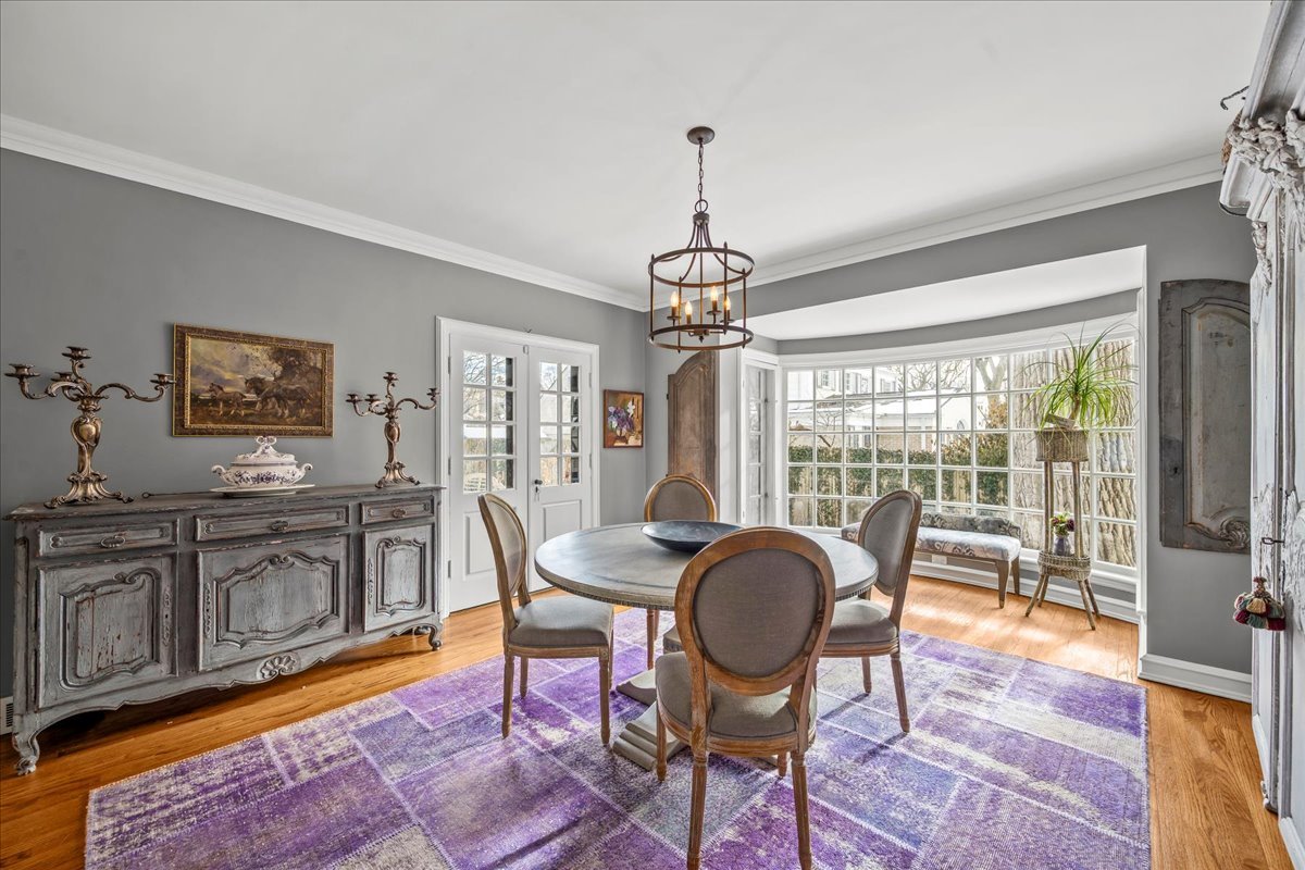 1163 Romona Rd Wilmette, IL 60091