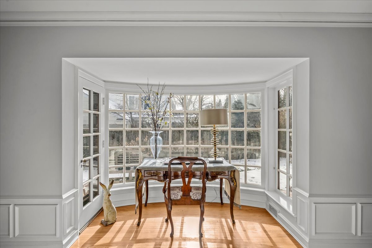 1163 Romona Rd Wilmette, IL 60091