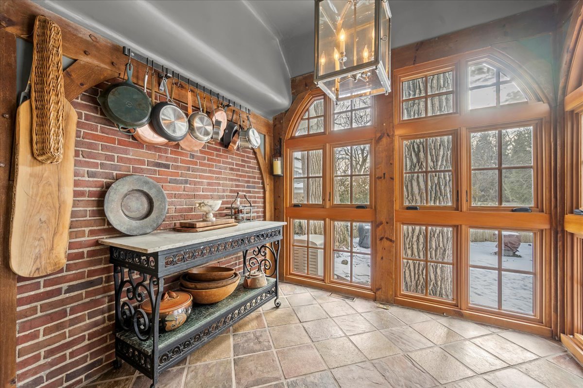 1163 Romona Rd Wilmette, IL 60091