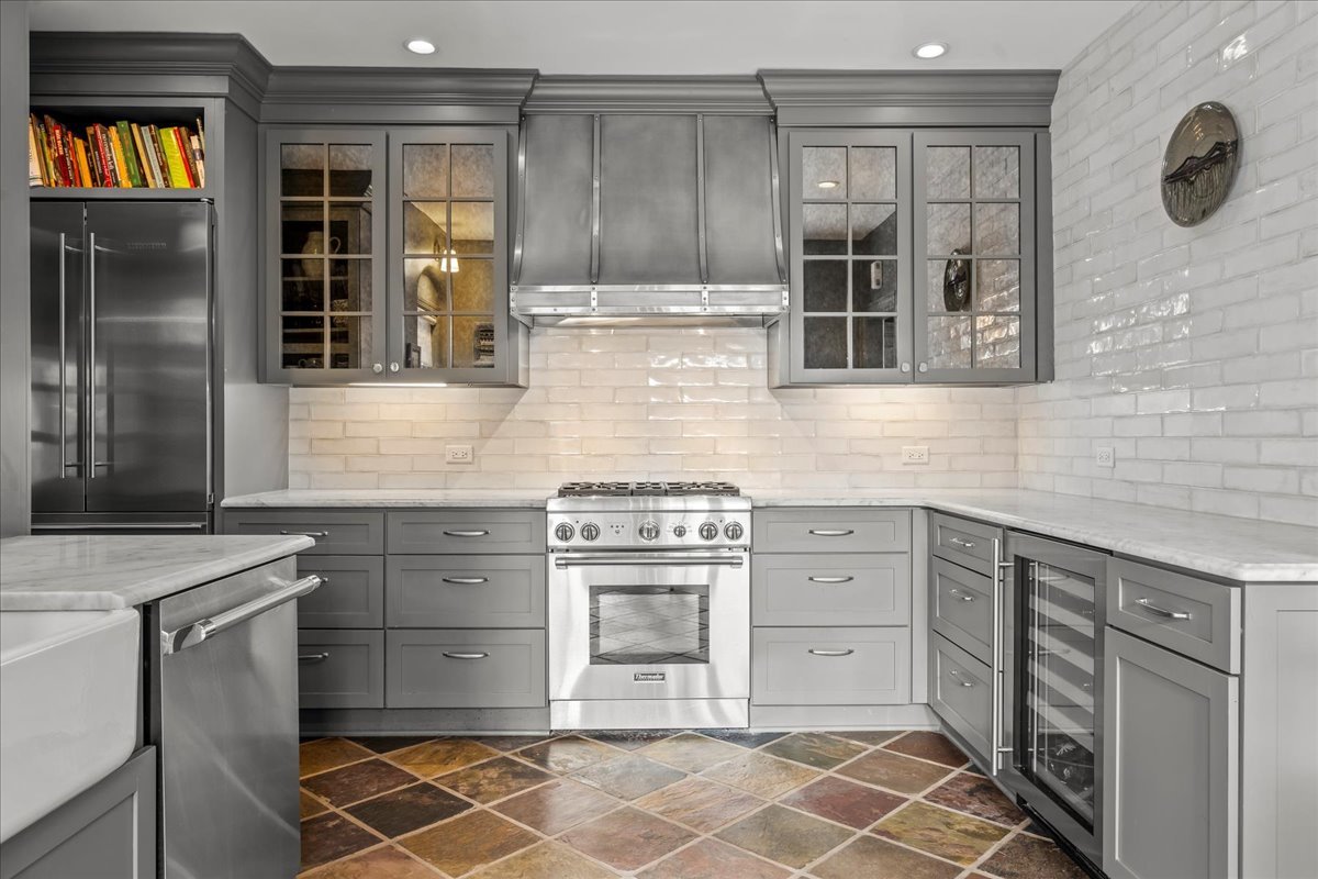 1163 Romona Rd Wilmette, IL 60091