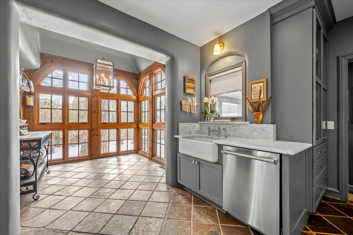 1163 Romona Rd Wilmette, IL 60091