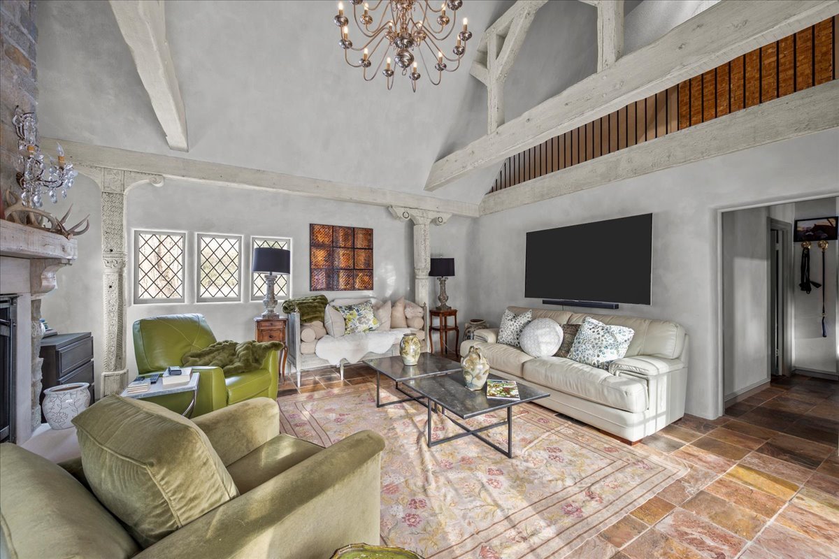 1163 Romona Rd Wilmette, IL 60091