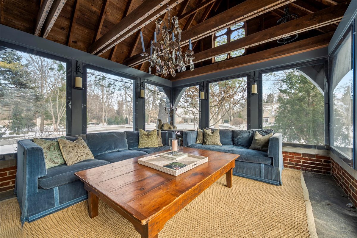 1163 Romona Rd Wilmette, IL 60091