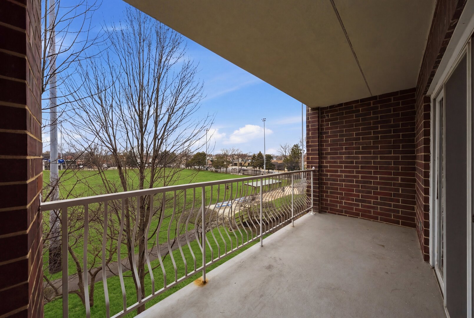 7081 W Touhy Ave #407 Niles, IL 60714