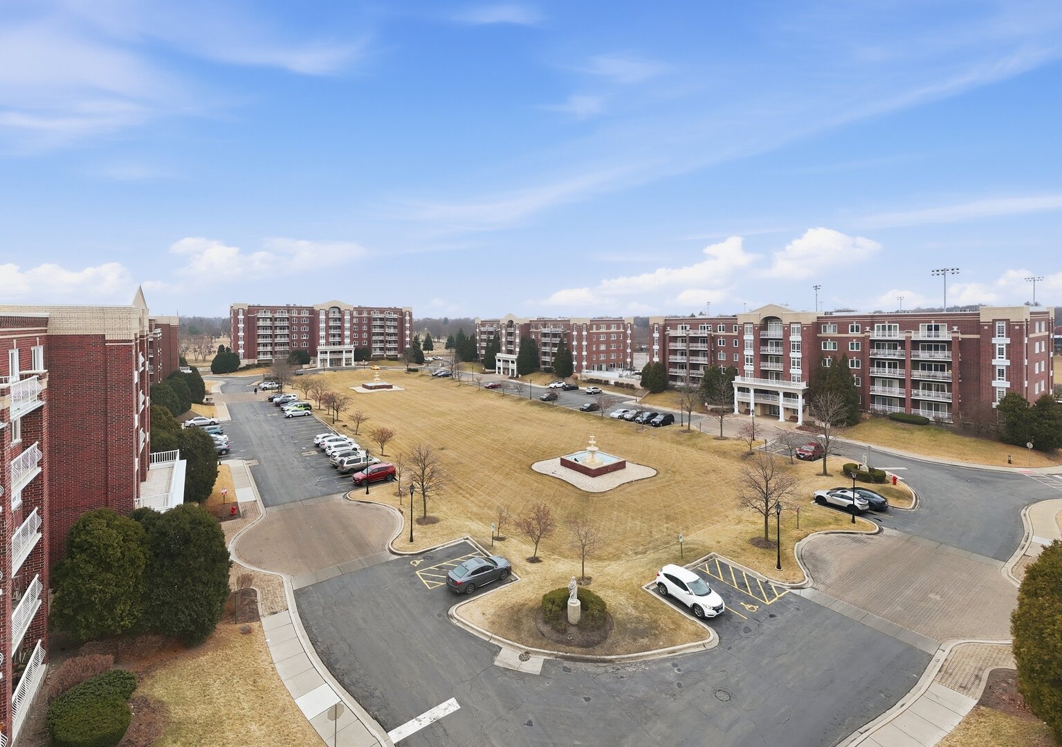 7081 W Touhy Ave #407 Niles, IL 60714