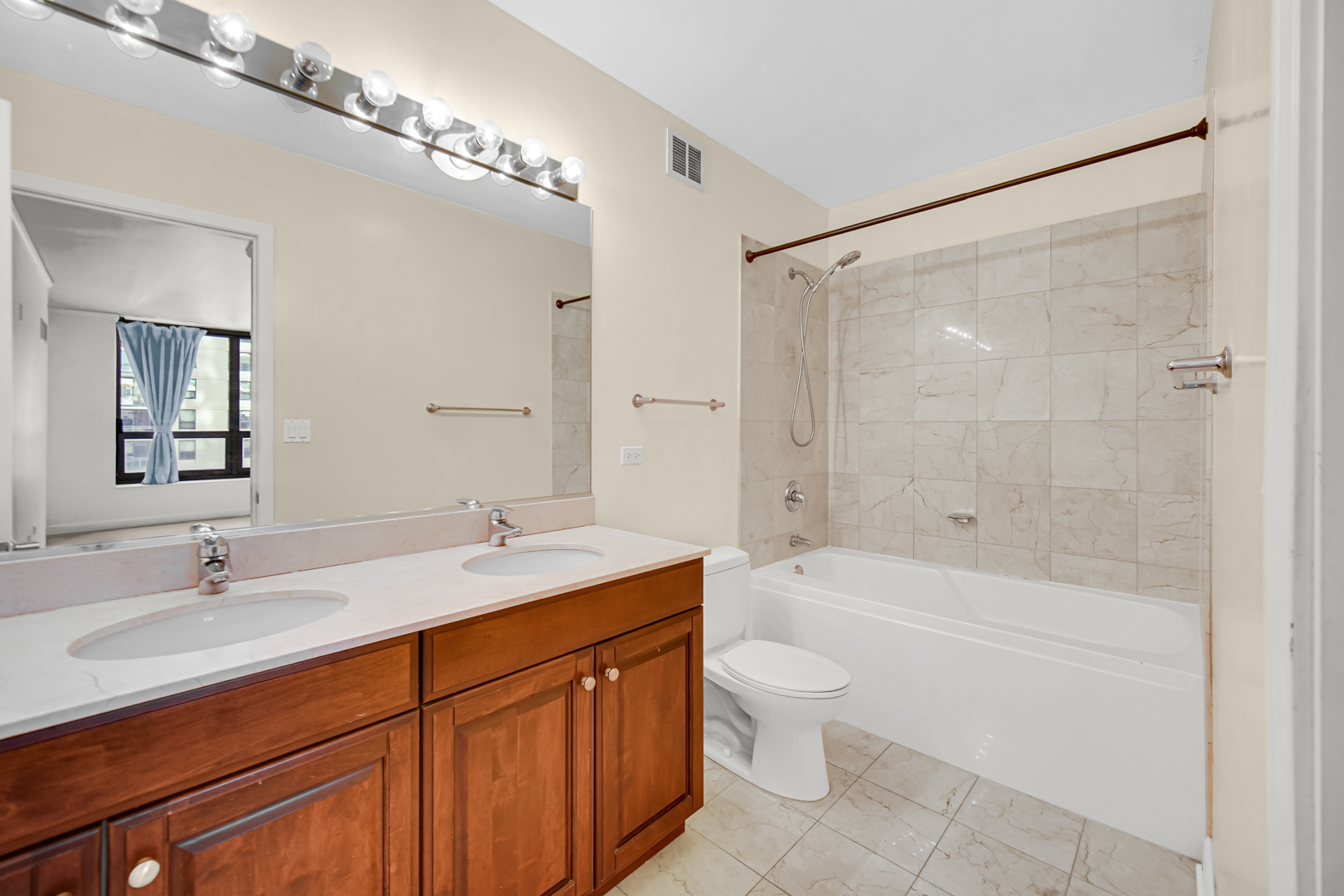 420 E Waterside Dr #503 Chicago, IL 60601