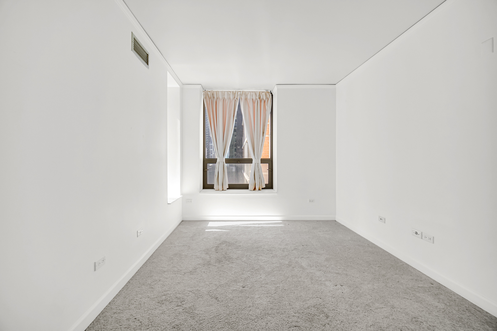 420 E Waterside Dr #503 Chicago, IL 60601