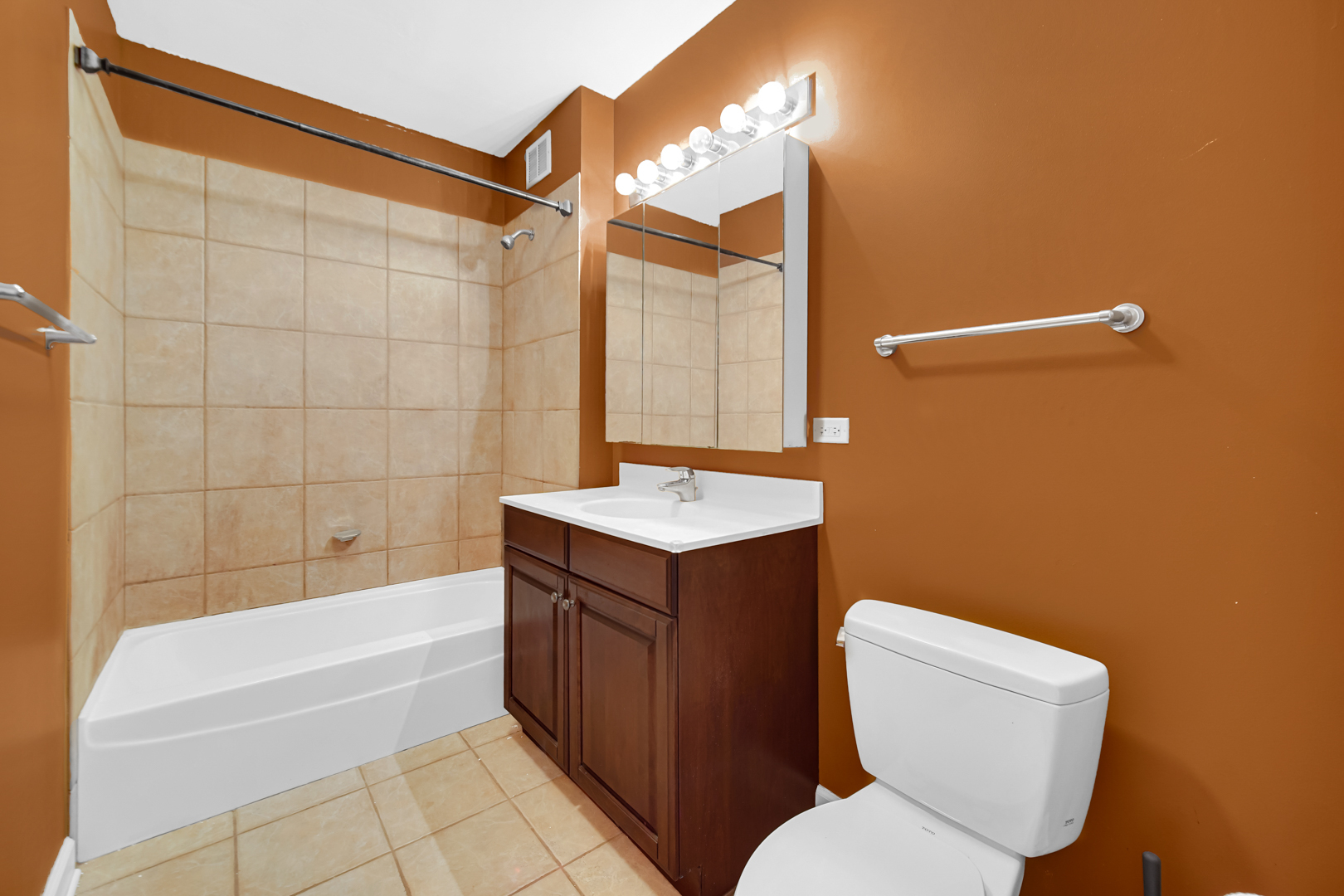 420 E Waterside Dr #503 Chicago, IL 60601