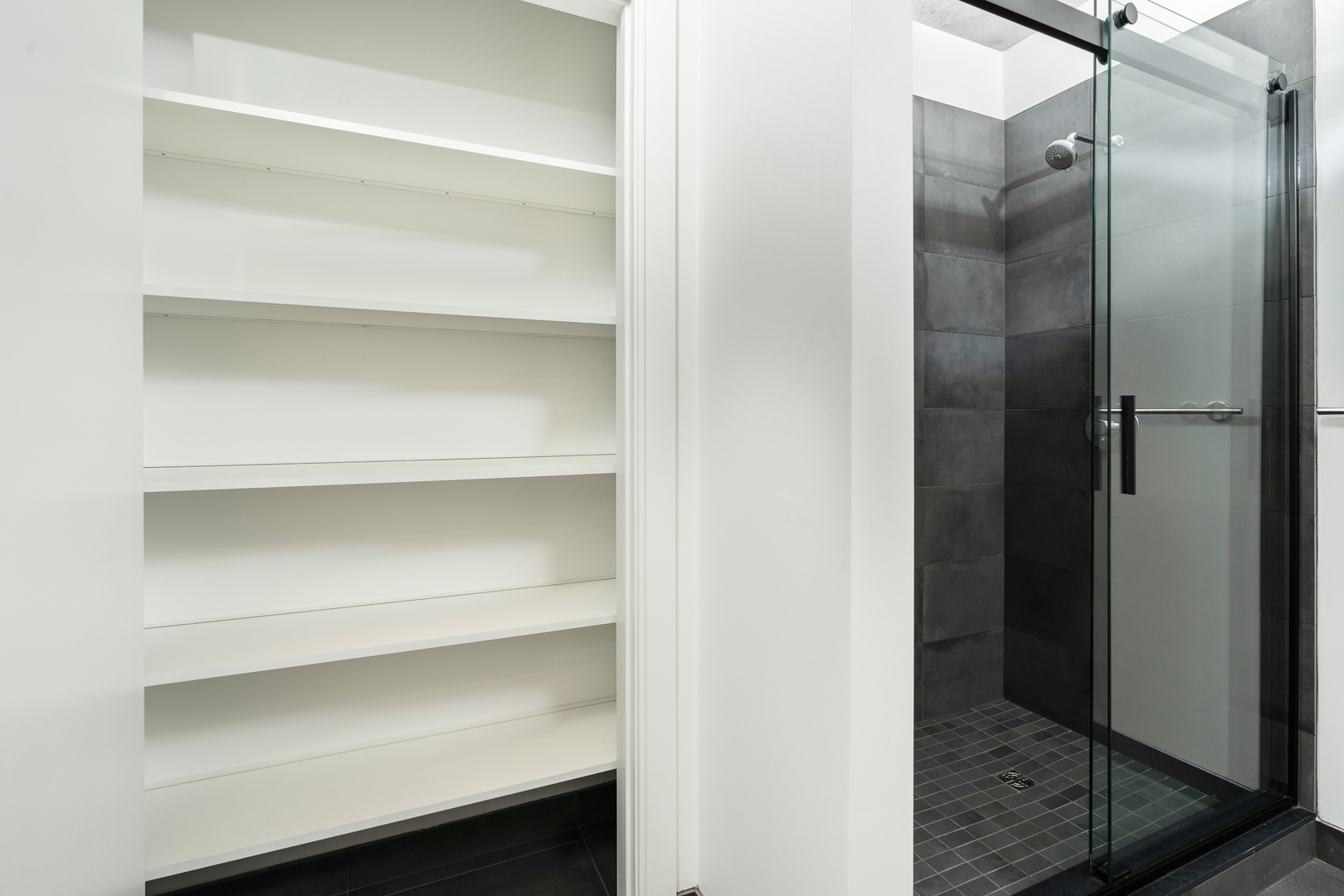 234 W Polk St #2402 Chicago, IL 60607