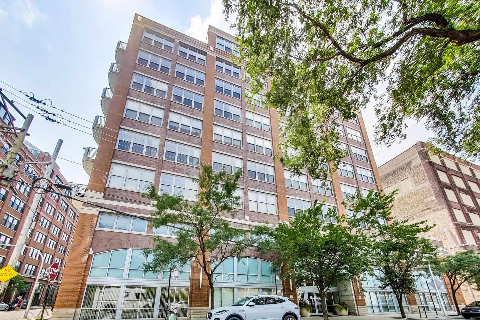 933 W Van Buren St #616