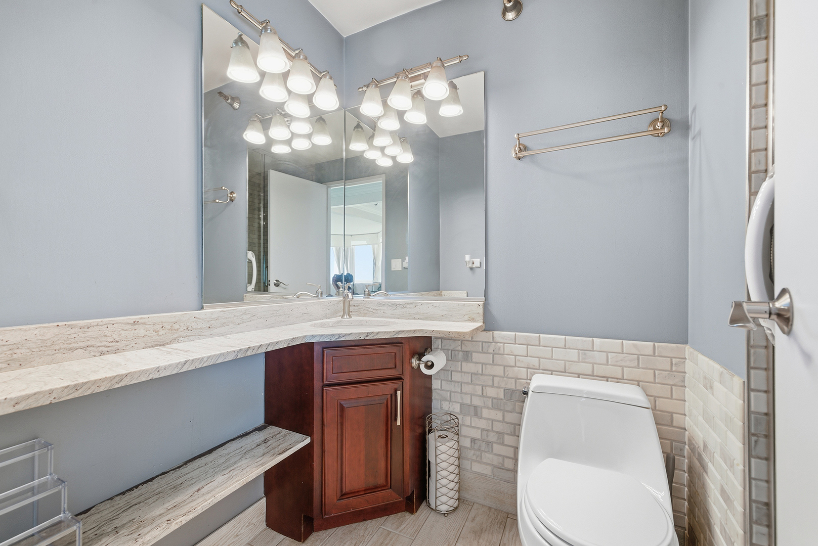 195 N Hbr Dr #1006 Chicago, IL 60601