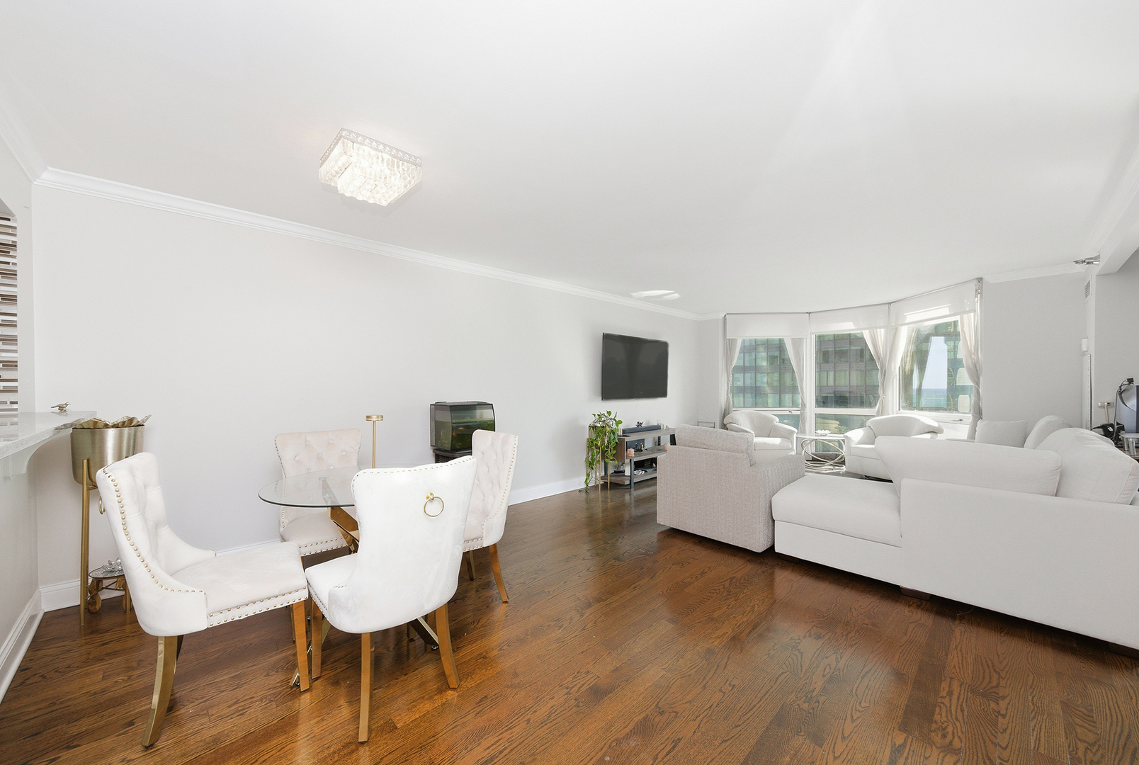 195 N Hbr Dr #1006 Chicago, IL 60601