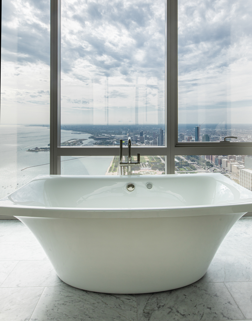 363 E Wacker Dr #8601 Chicago, IL 60601