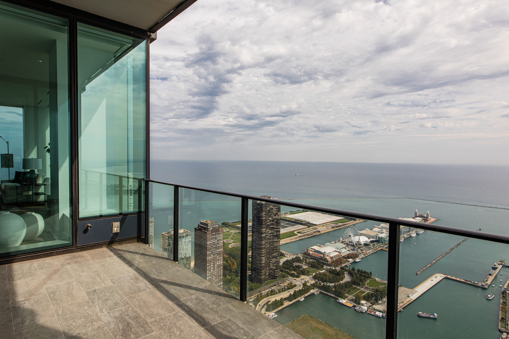 363 E Wacker Dr #8601 Chicago, IL 60601