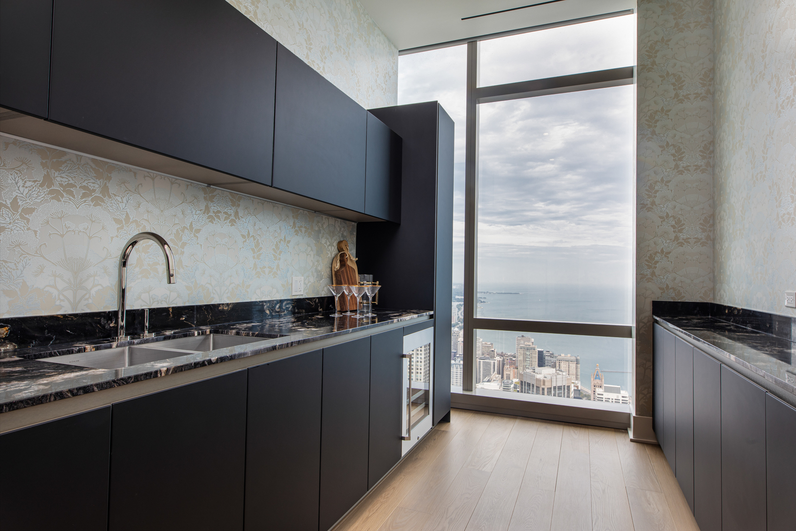 363 E Wacker Dr #8601 Chicago, IL 60601