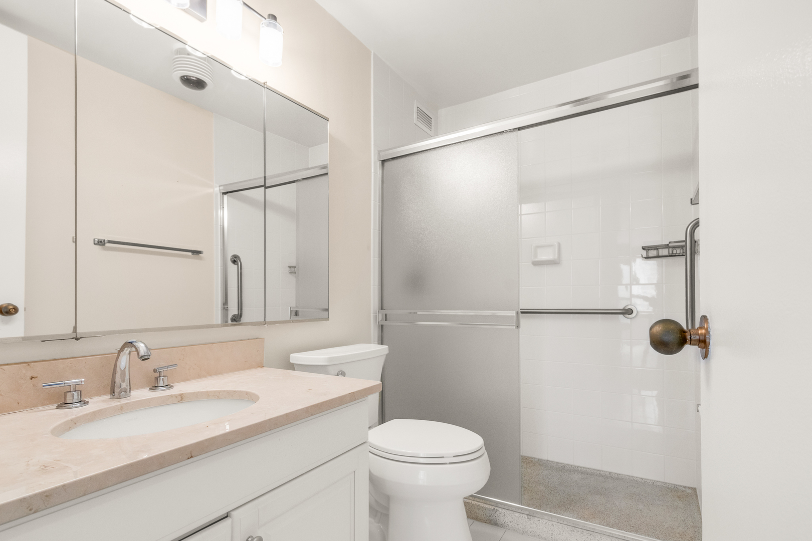 360 E Randolph St #2307 Chicago, IL 60601