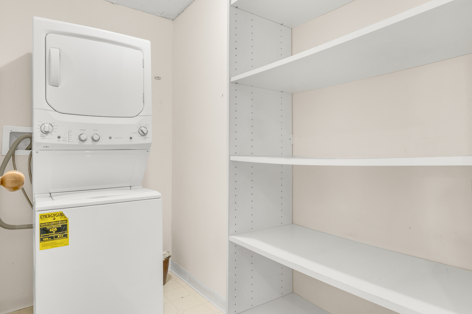 360 E Randolph St #2307 Chicago, IL 60601