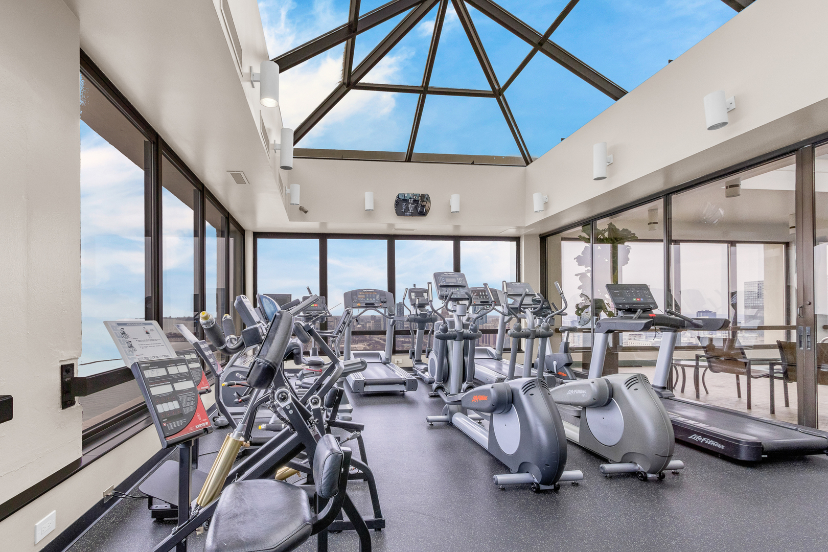 360 E Randolph St #2307 Chicago, IL 60601