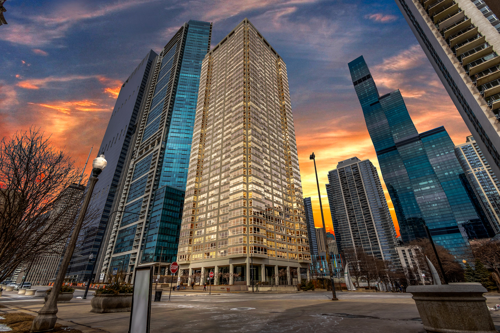 360 E Randolph St #2307 Chicago, IL 60601