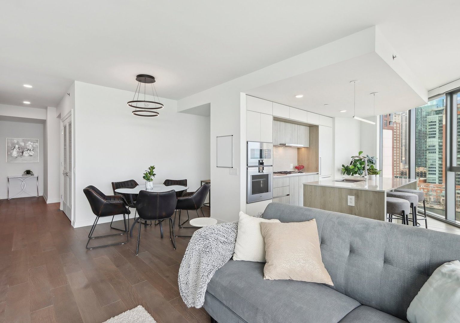 211 N Hbr Dr #408 Chicago, IL 60601