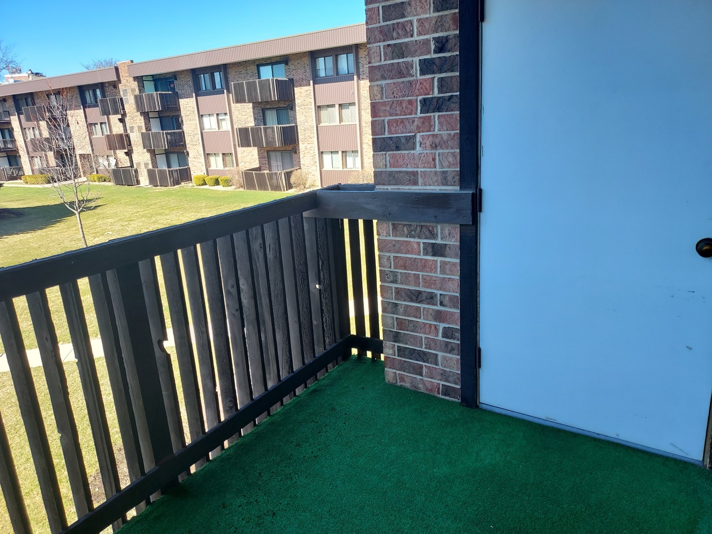 1421 Woodbridge Rd #2C Joliet, IL 60436