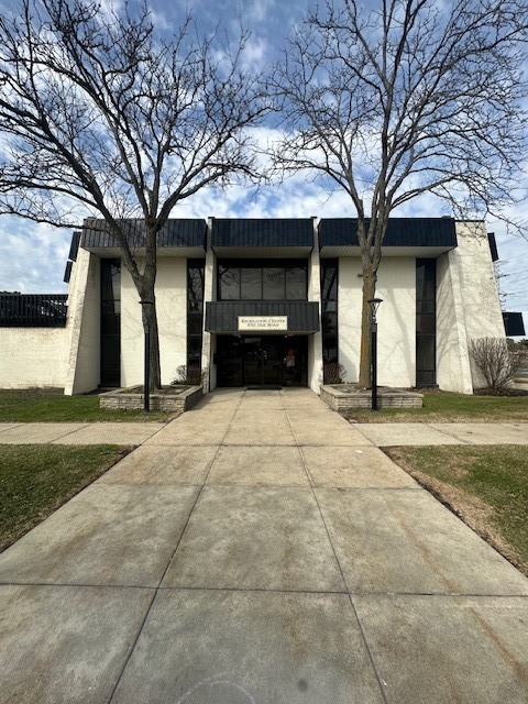 9098 W Ter Dr #3-I Niles, IL 60714