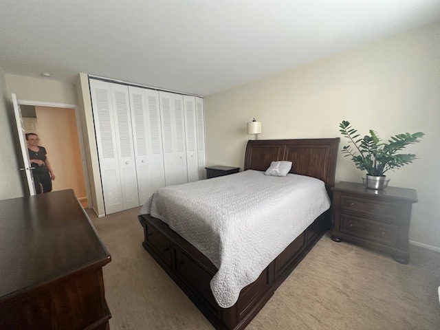 9098 W Ter Dr #3-I Niles, IL 60714