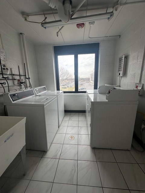 9098 W Ter Dr #3-I Niles, IL 60714