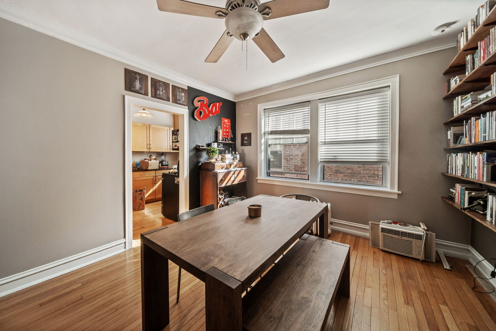 340 S KENILWORTH Ave #3 Oak Park, IL 60302