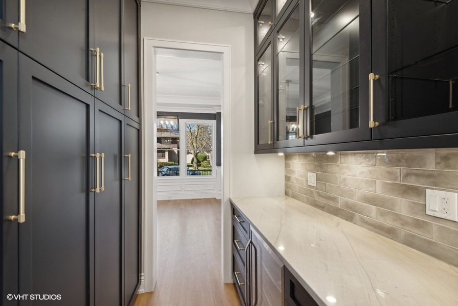 1936 Birchwood Ave Wilmette, IL 60091