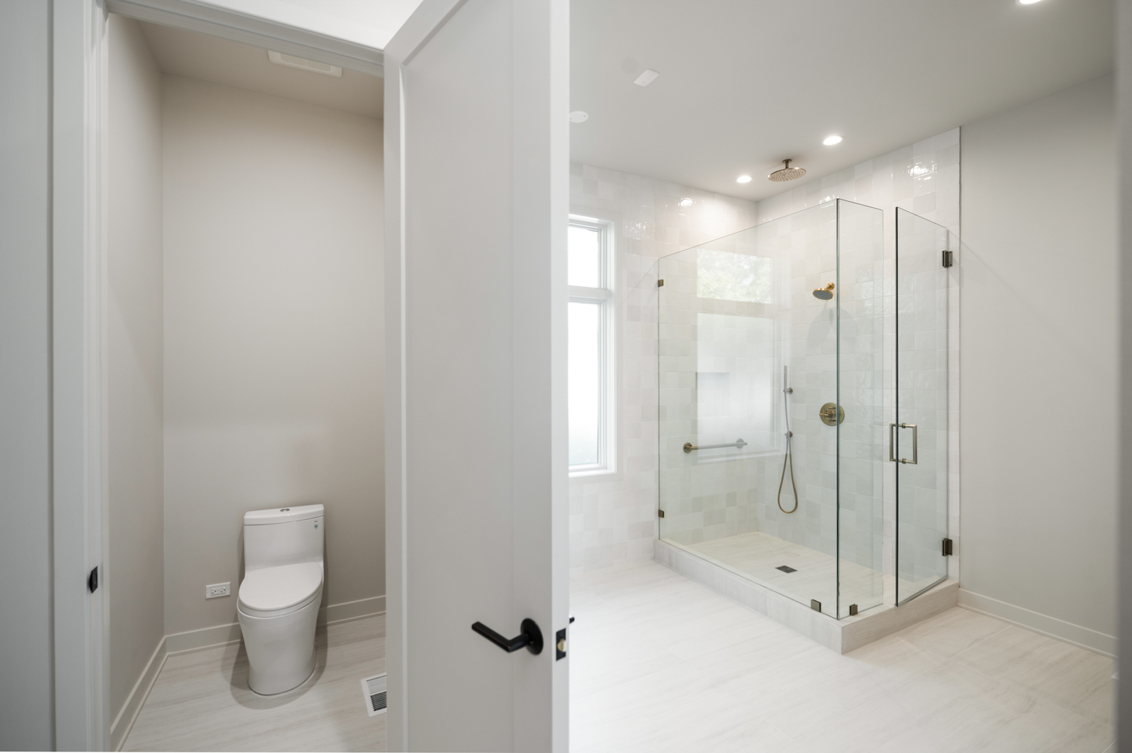 8 Heritage Dr Highland Park, IL 60035