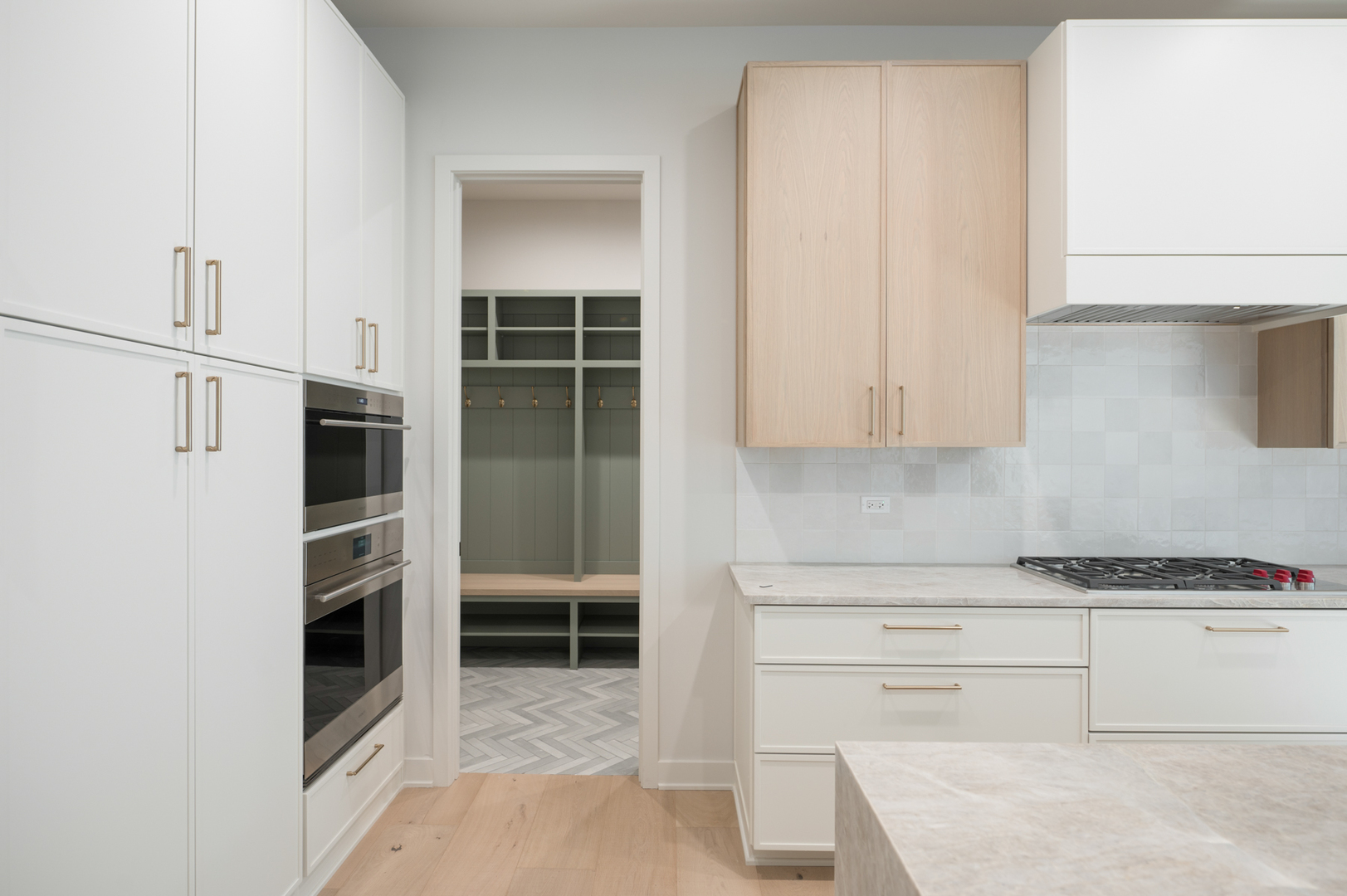 8 Heritage Dr Highland Park, IL 60035