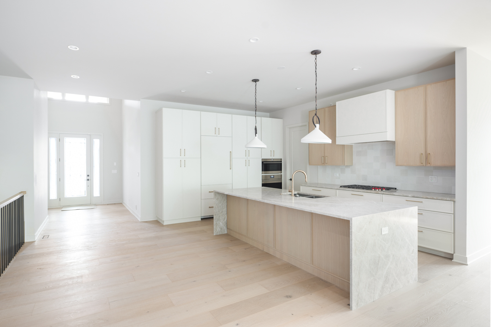 8 Heritage Dr Highland Park, IL 60035