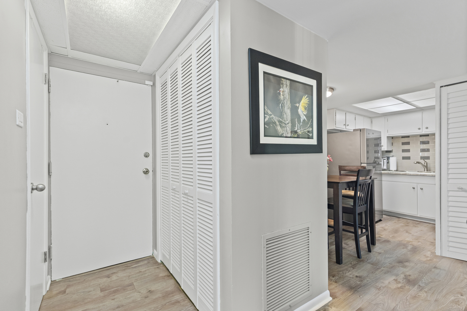 940 Holbrook Rd #8B Homewood, IL 60430