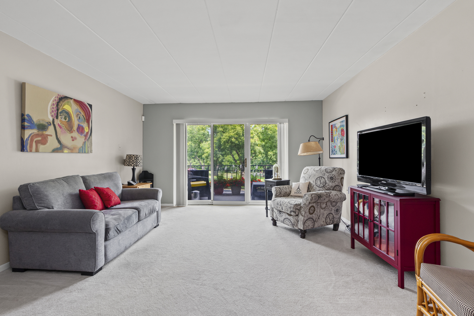 940 Holbrook Rd #8B Homewood, IL 60430