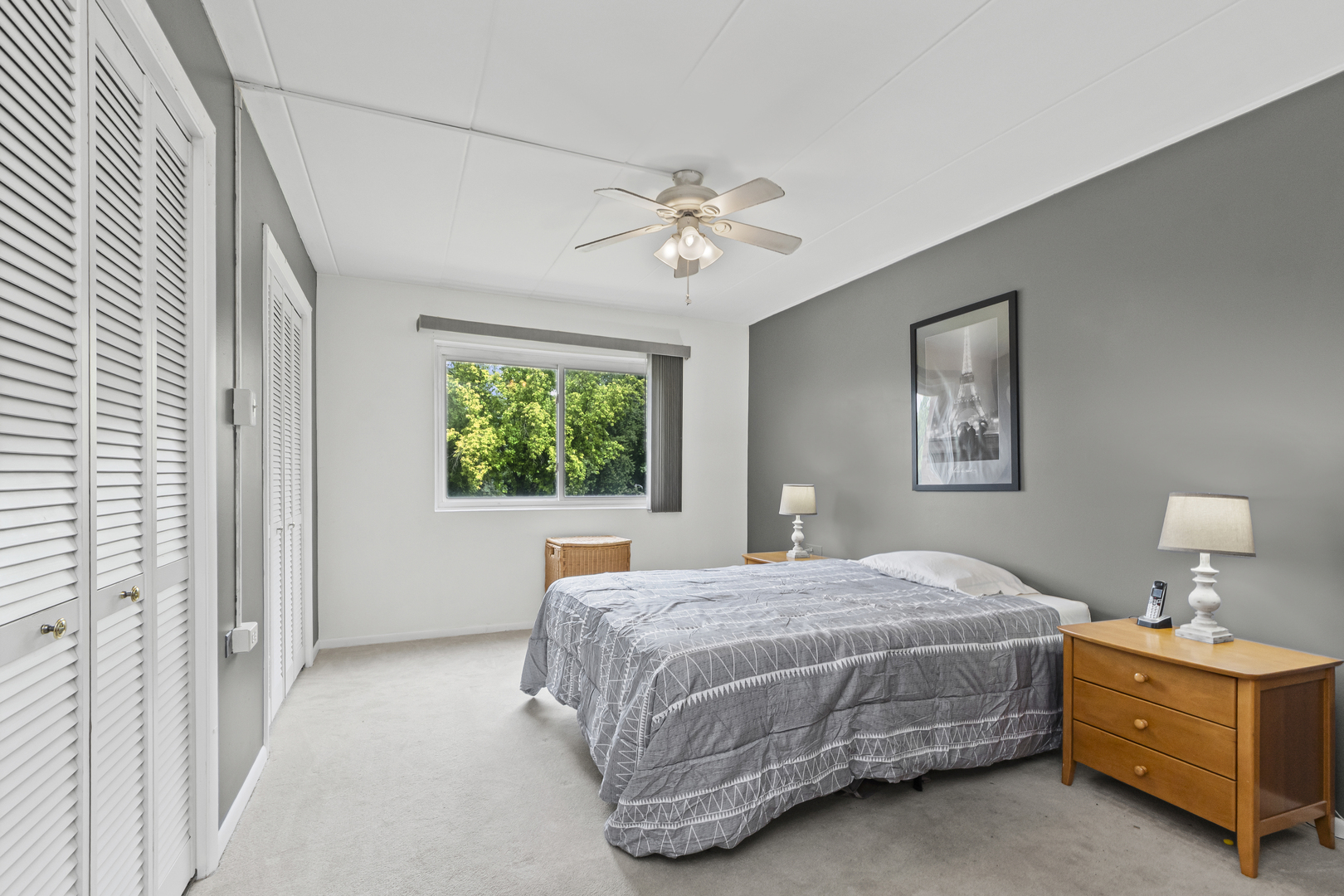 940 Holbrook Rd #8B Homewood, IL 60430