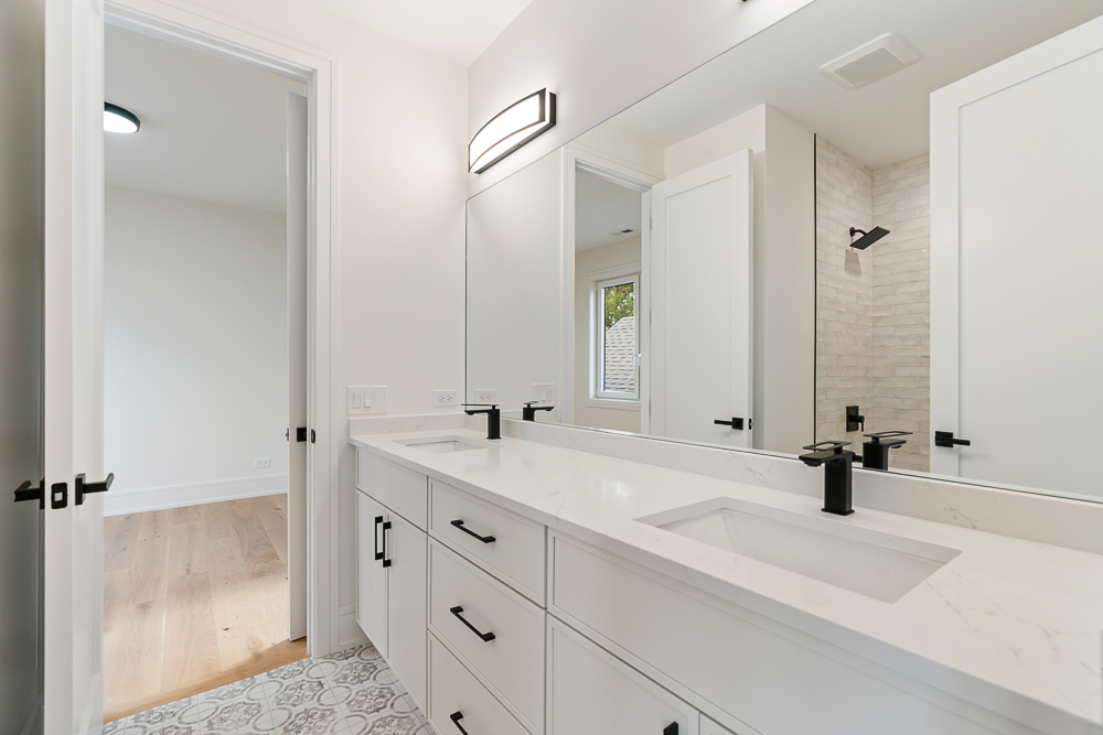 1916 N Hermitage Ave Chicago, IL 60622