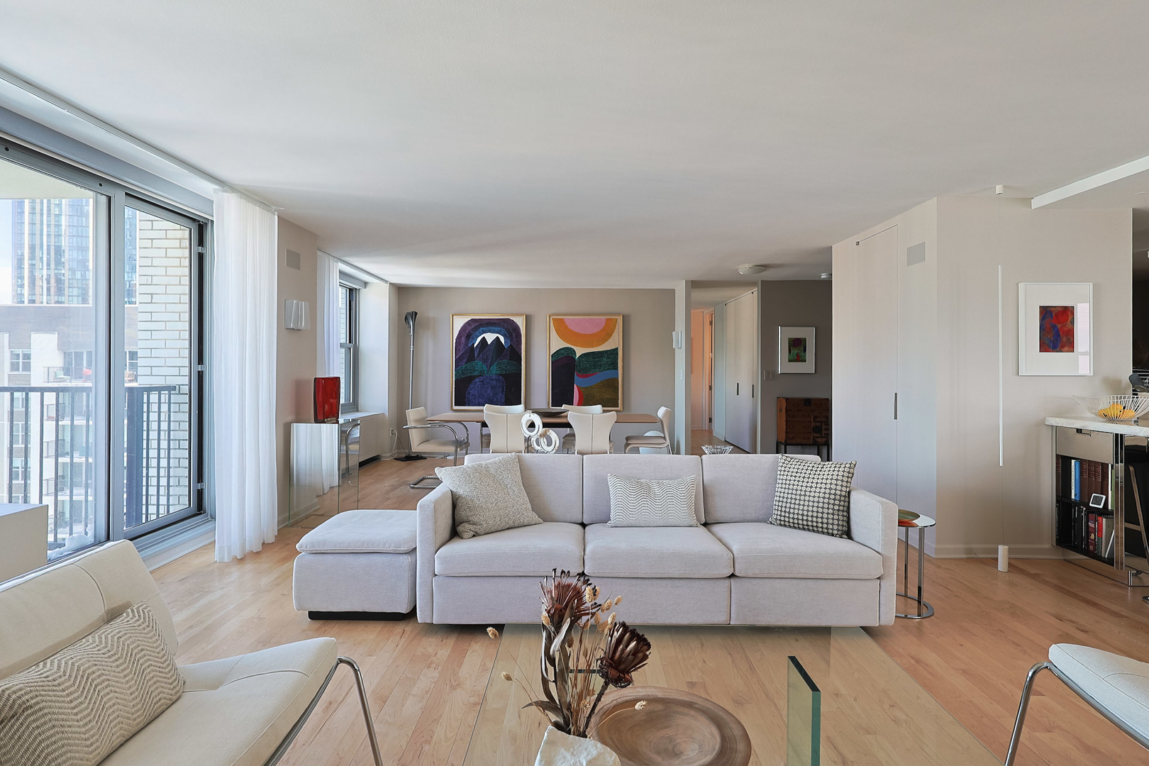 400 E Randolph St #3719-20 Chicago, IL 60601