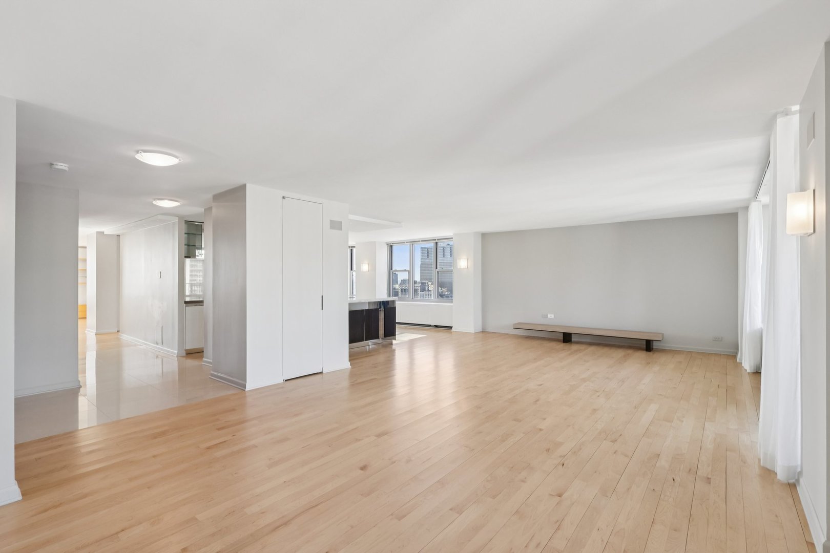 400 E Randolph St #3719-20 Chicago, IL 60601