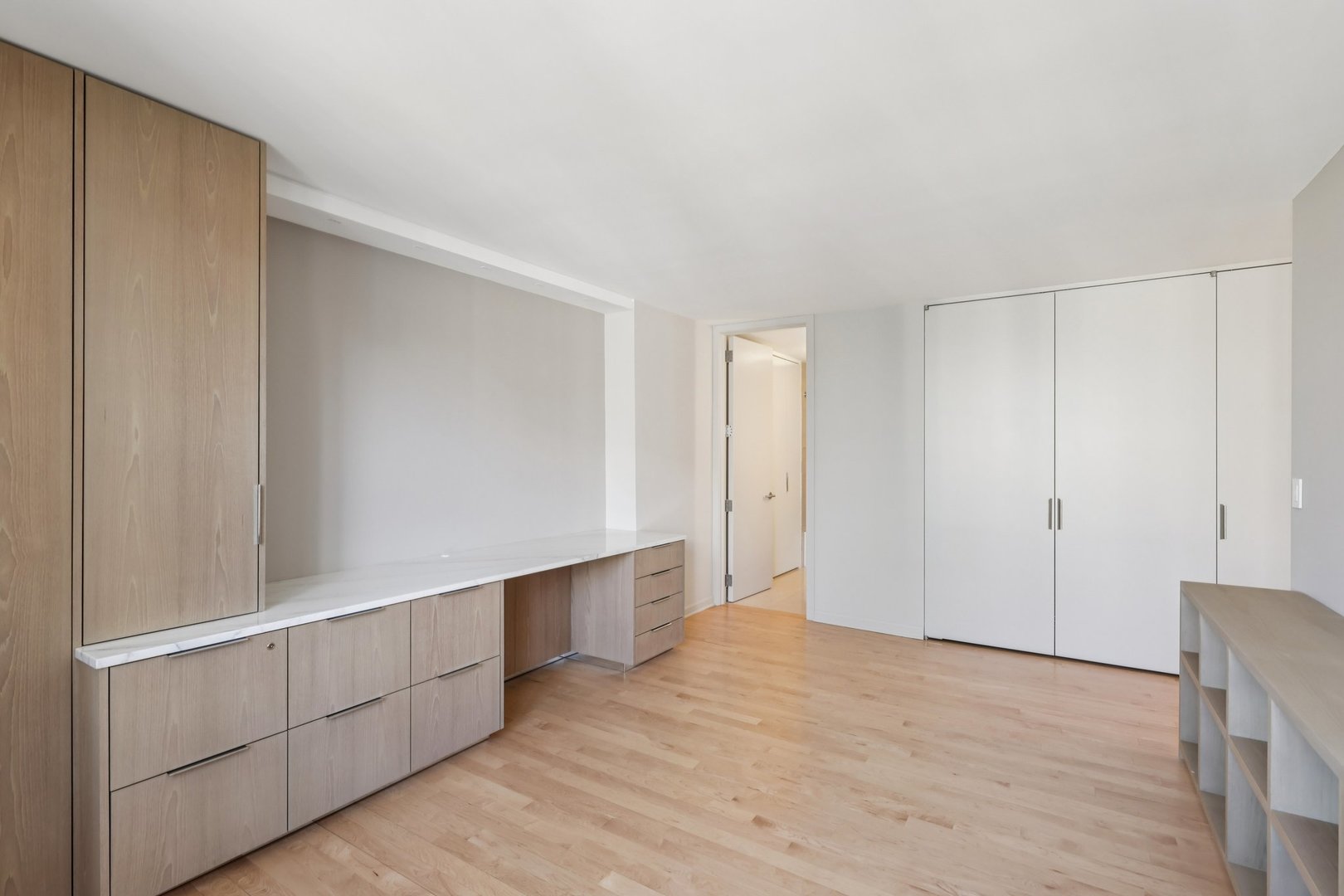 400 E Randolph St #3719-20 Chicago, IL 60601