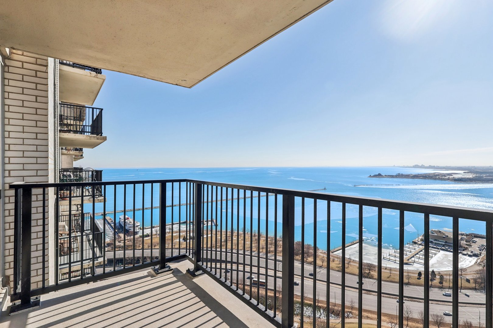 400 E Randolph St #3719-20 Chicago, IL 60601