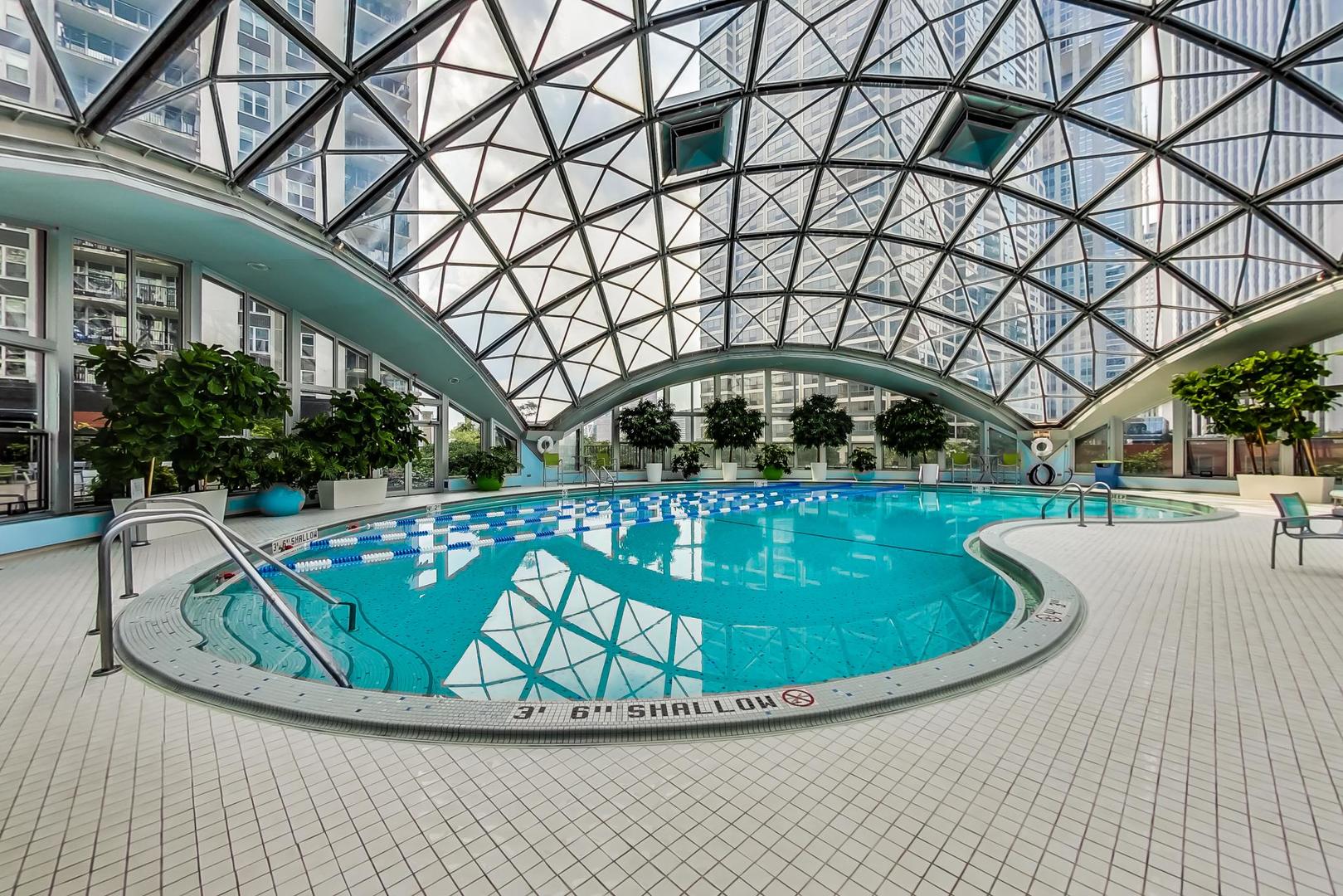 400 E Randolph St #3719-20 Chicago, IL 60601