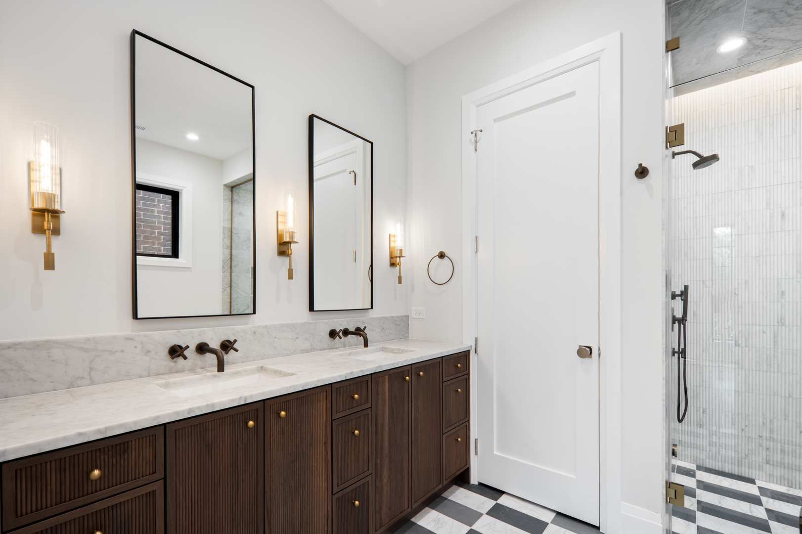 3617 N Magnolia Ave #2 Chicago, IL 60657