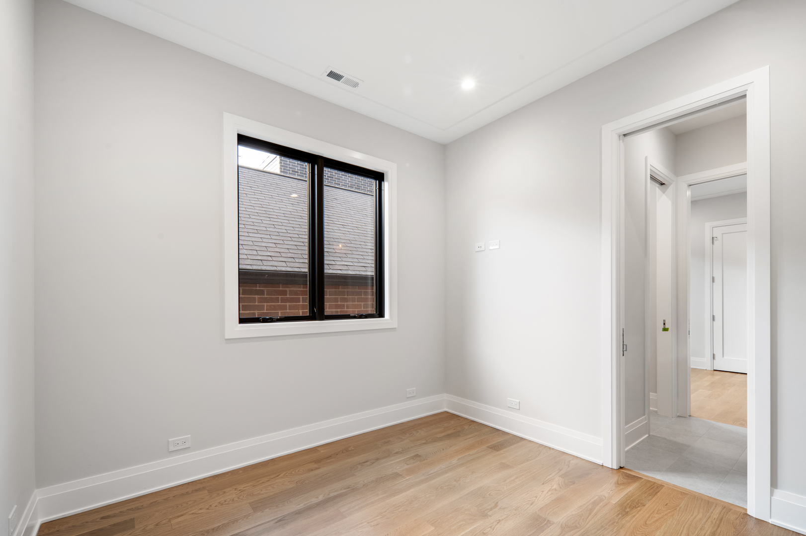 3617 N Magnolia Ave #2 Chicago, IL 60657