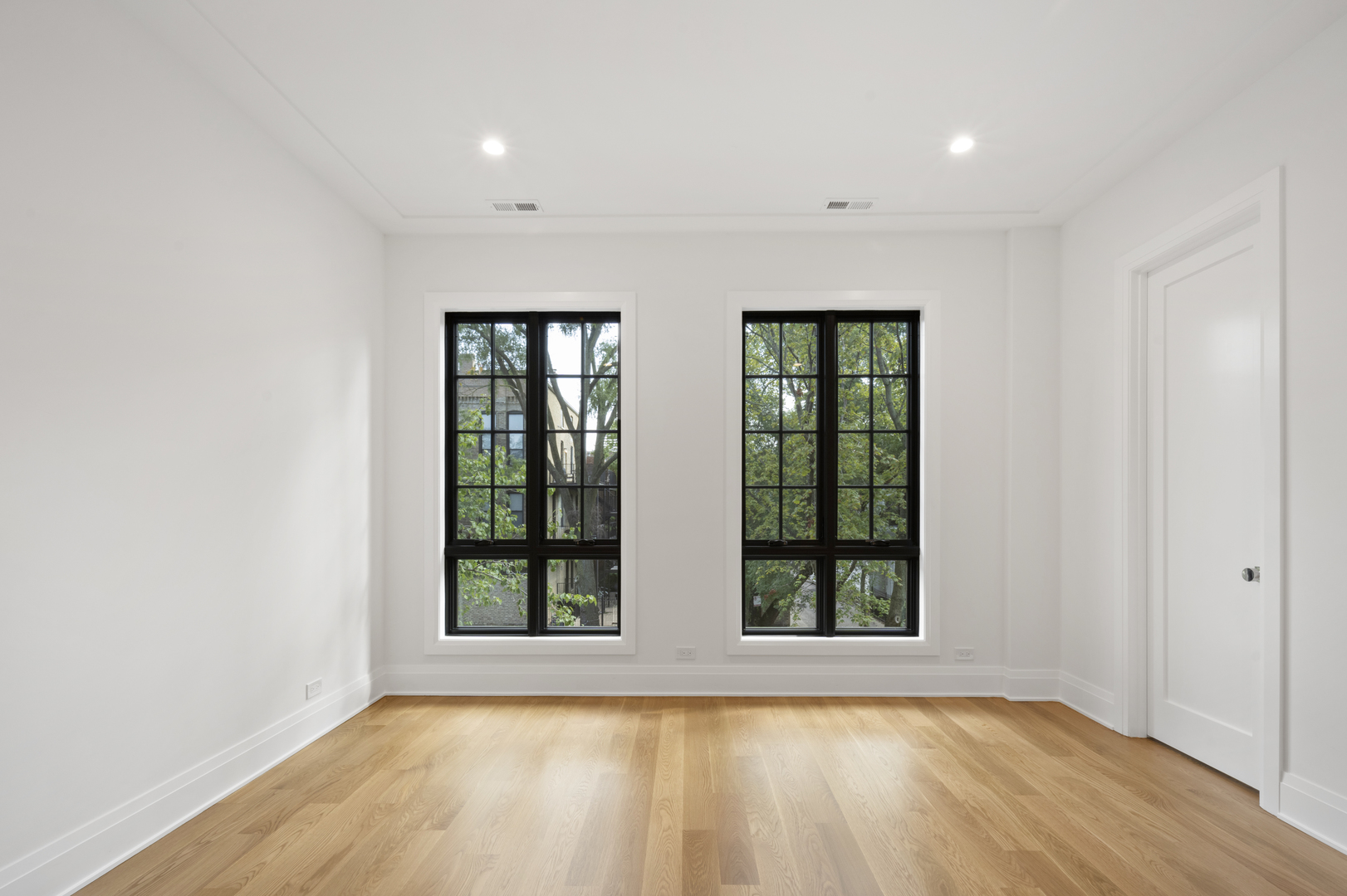 3617 N Magnolia Ave #2 Chicago, IL 60657