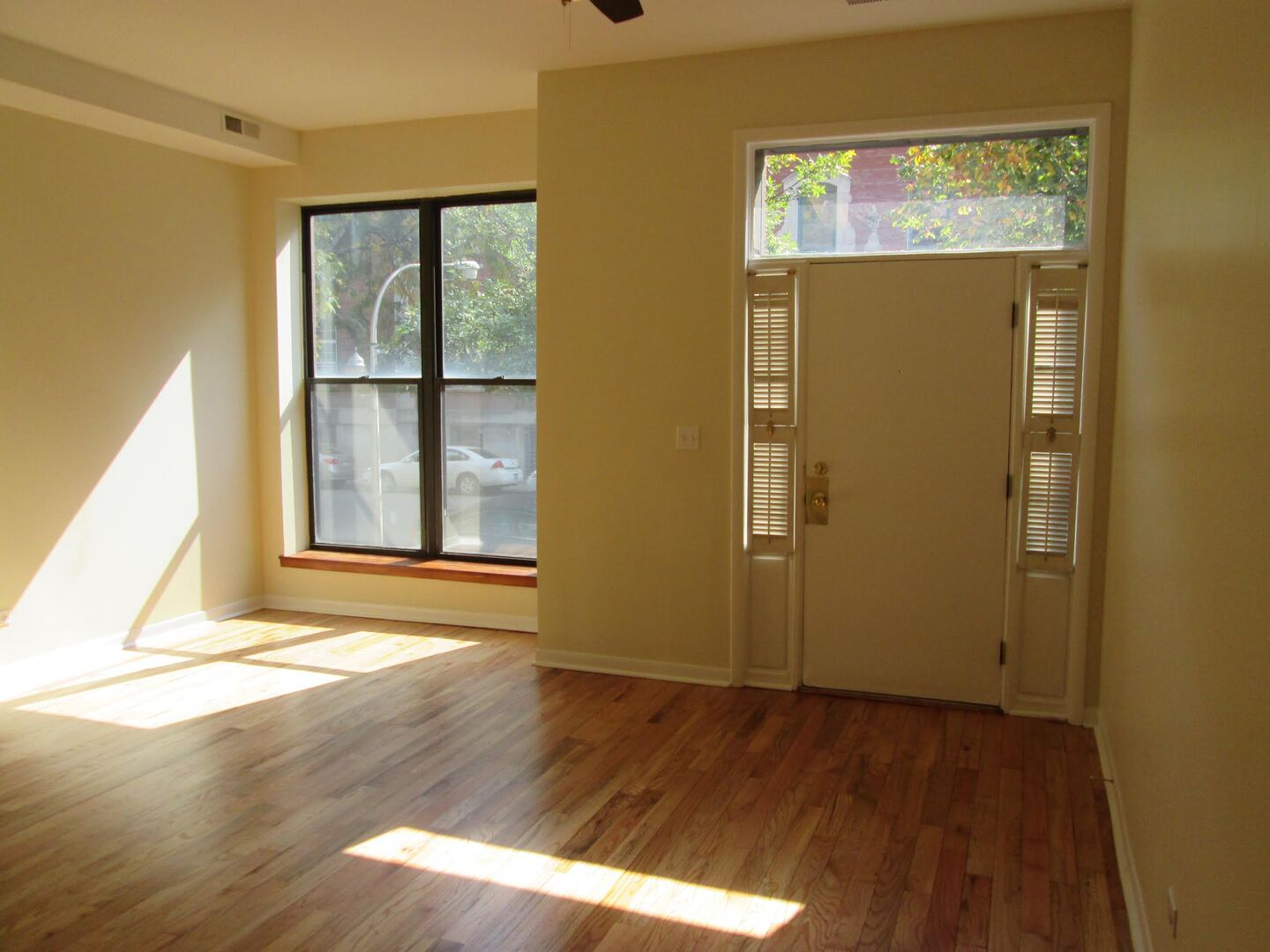 1536 W Monroe St #1 Chicago, IL 60607