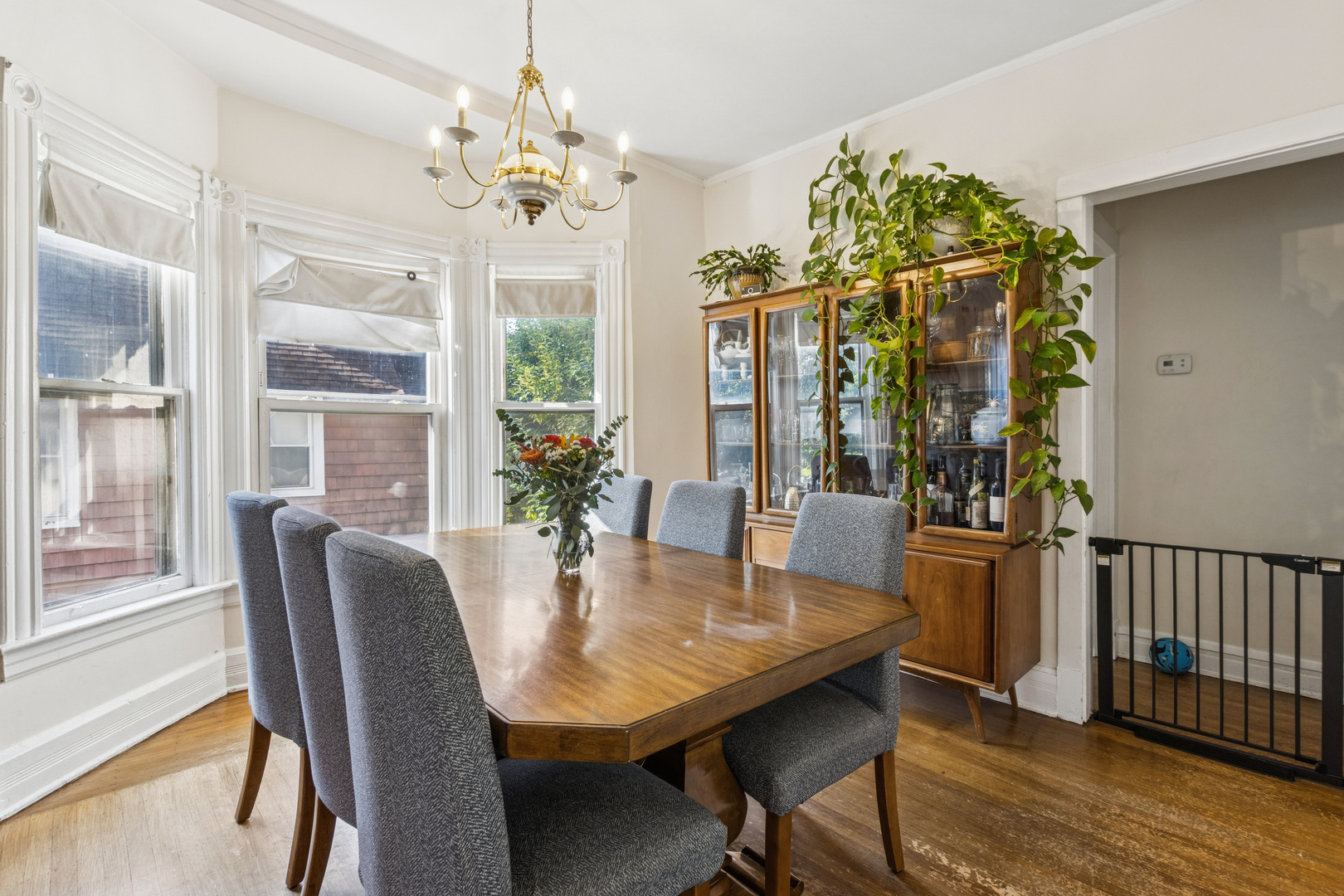 143 N Taylor Ave Oak Park, IL 60302