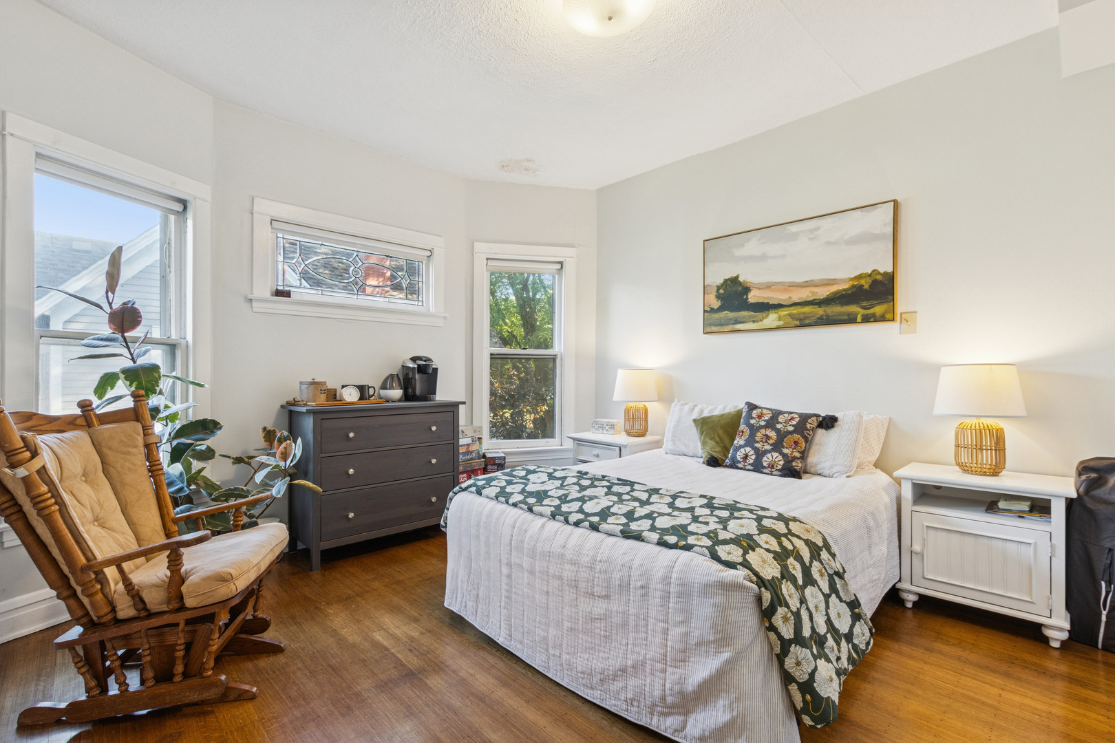 143 N Taylor Ave Oak Park, IL 60302