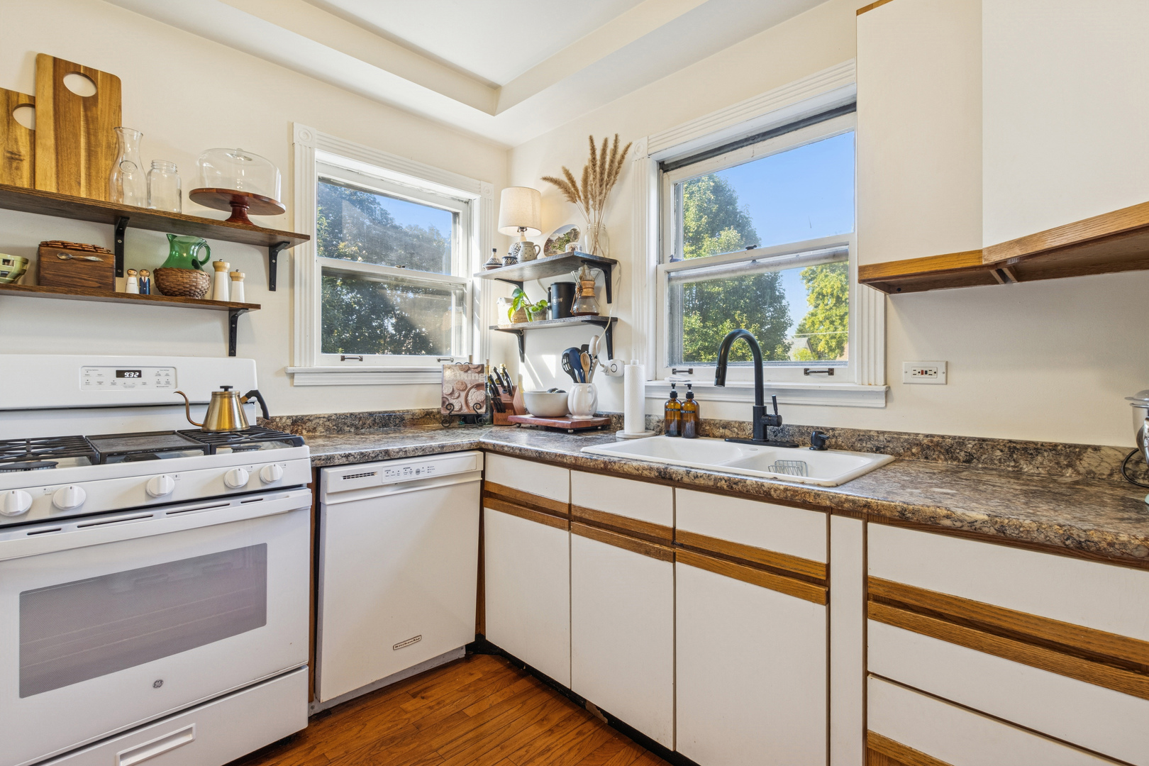 143 N Taylor Ave Oak Park, IL 60302