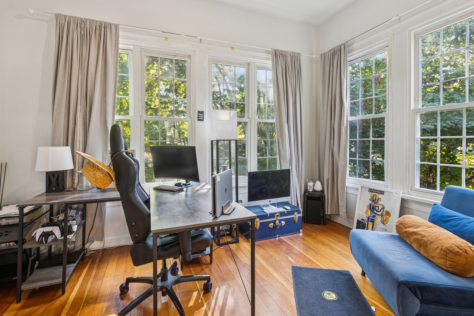 143 N Taylor Ave Oak Park, IL 60302